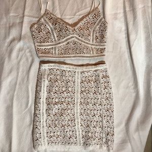 Kendall & Kylie White Lace Skirt Set Size S